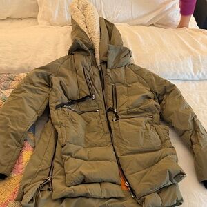 Women's Olive Hooded Jacket
